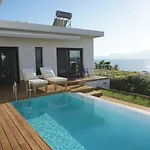Rika Seaside Villa, Pool, 3 Bedroom Near Promenade