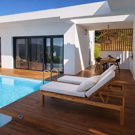 Villa Rika Seaside Villa, Pool, 3 Bedroom Near Promenade Palairos