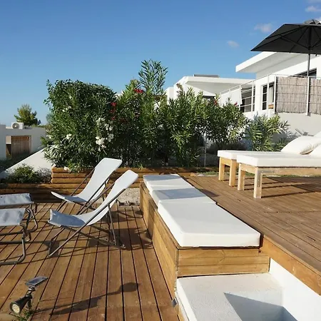 Villa Rika Seaside Villa, Pool, 3 Bedroom Near Promenade