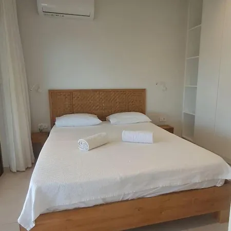 Rika Seaside Villa, Pool, 3 Bedroom Near Promenade Villa Paleros